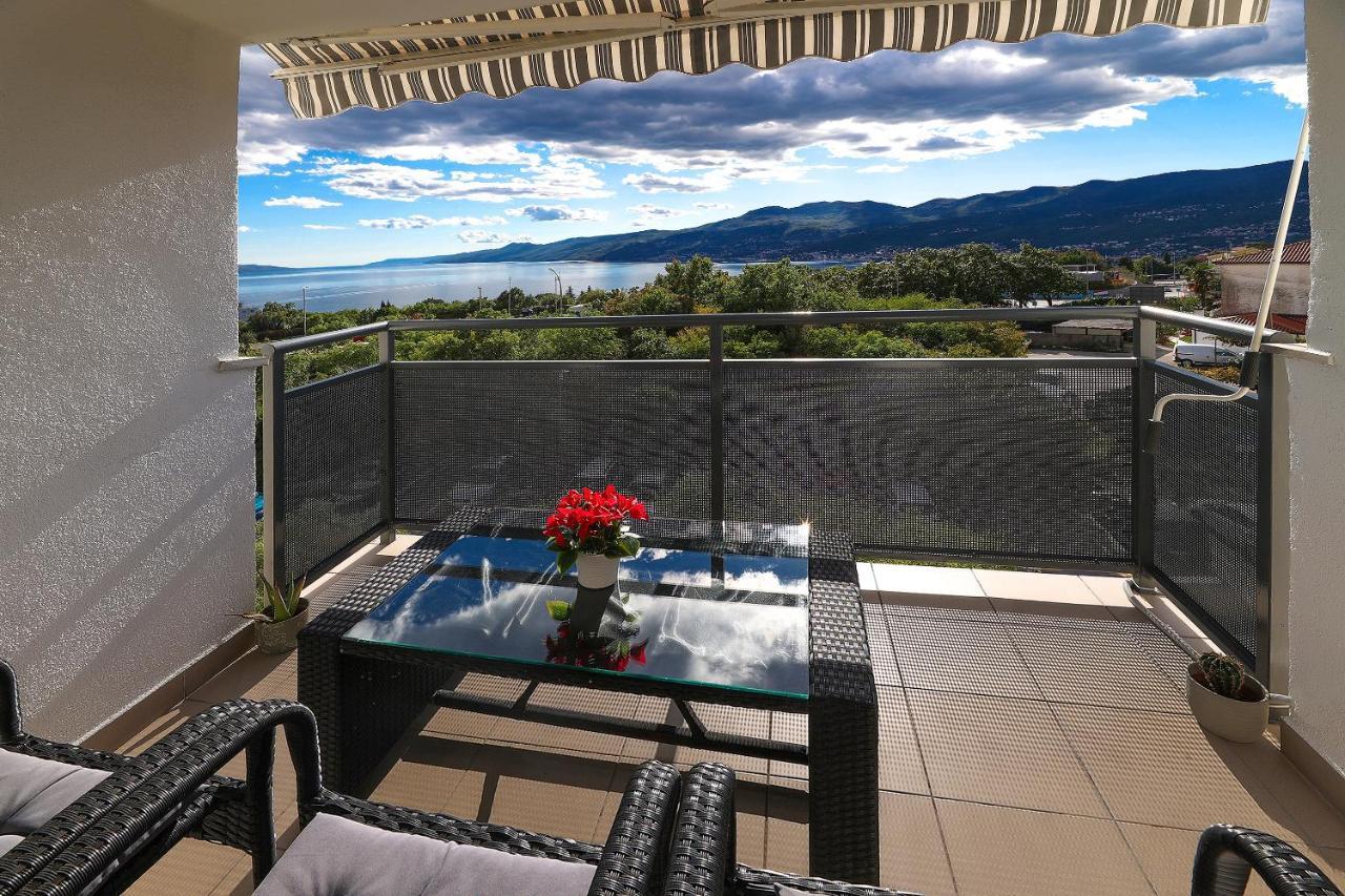 Apartment Leon - Sea View Rijeka Eksteriør bilde