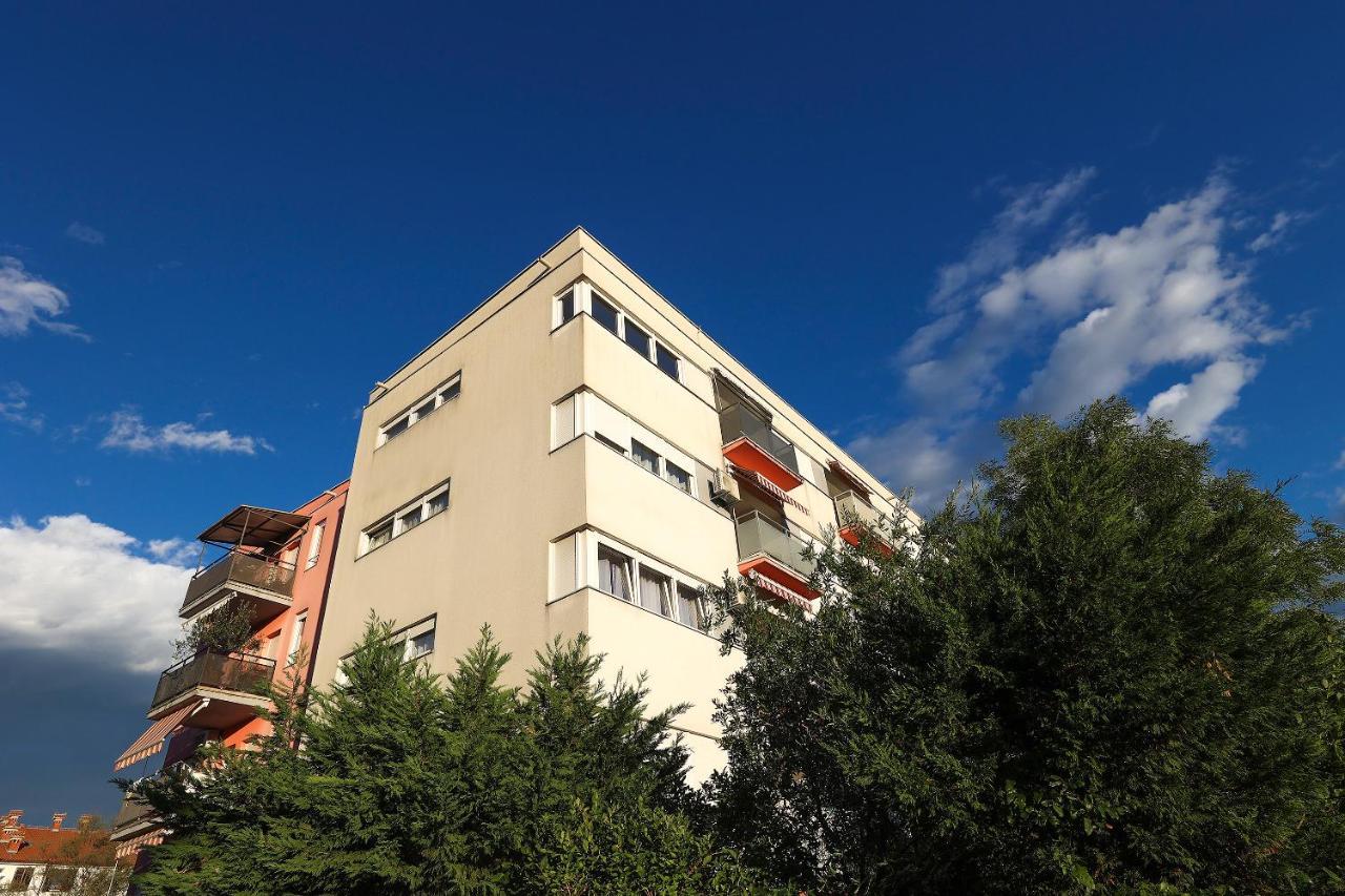 Apartment Leon - Sea View Rijeka Eksteriør bilde